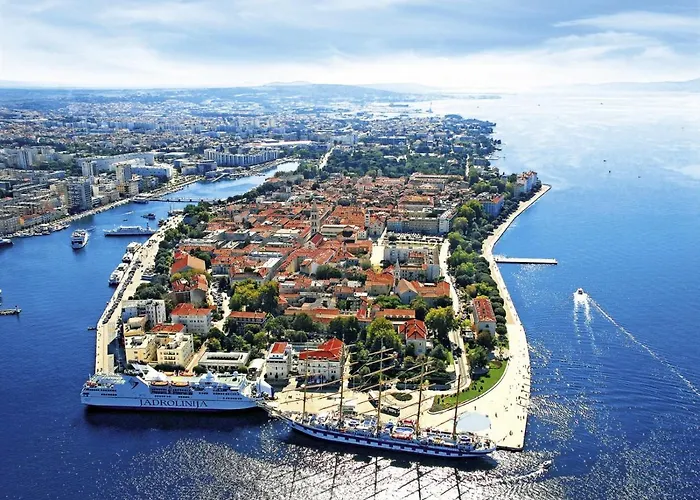 Appartamento In With Sea View, Balcony, Air Conditioning, Wi-fi *
